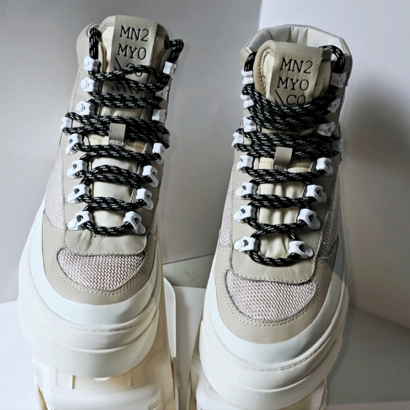 Miz Mooz Alpyne Sneakers Women's Size 7.5 Cream Medium/High.- New with box. - Picture 9 of 13
